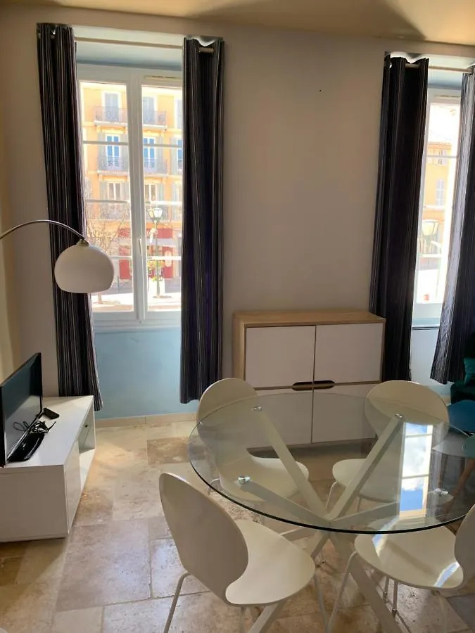 Coeur De Hyeres Apartment France